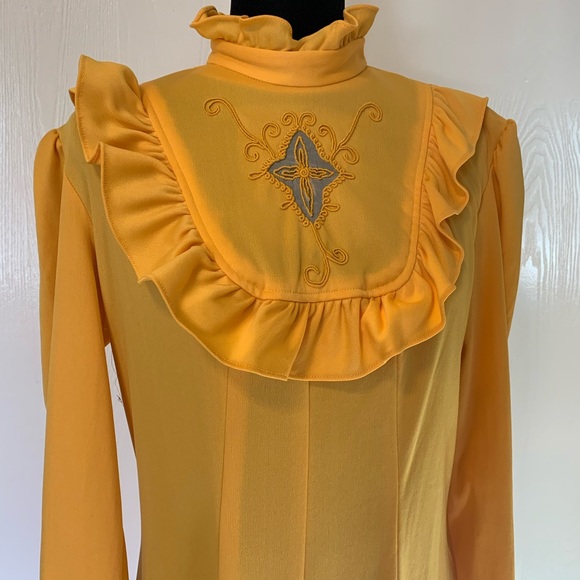 Montgomery Ward Dresses & Skirts - Vintage Montgomery Ward Yellow Dress/Nightgown